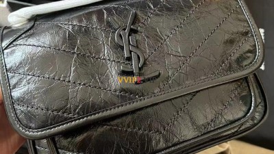 #신공장 생로랑 SAINT  LAURENT 니키백 베이비 SIZE 21*16*7.5cm 검수사진✔ ☆☆☆☆☆