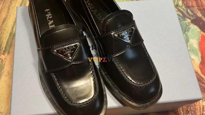 프라다 PRADA 삼각로고 브러시드 여성 가죽 페니 로퍼 1D902M 055 SIZE 35~39 검수사진✔ ☆☆☆☆☆