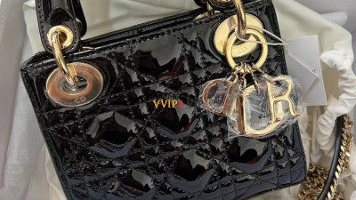 #신공장 디올 Dior 레이디 페이던트 까나쥬 미니백 블랙 M0505OWCBM900 검수사진✔ ☆☆☆☆☆