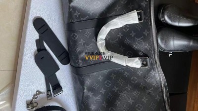 #옐로우샵(황벽) 루이비통 LOUIS VUITTON LV 키폴 55 반둘리에 모노그램 이클립스 M40605 검수사진✔ ☆☆☆☆☆