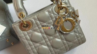 #신공장 디올 DIOR 디올 미니 체인백 펄그레이 레이디백  검수사진✔ ☆☆☆☆☆