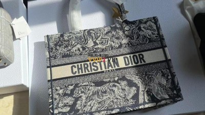 #여왕 디올 DIOR 트왈드 주이 북토트 미듐 36.5cm 검수사진✔ ☆☆☆☆☆
