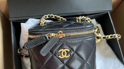 #지존 샤넬 CHANEL 골드볼 베니티 정사각 램스킨 블랙 금장 AP1447 검수사진✔ ☆☆☆☆☆