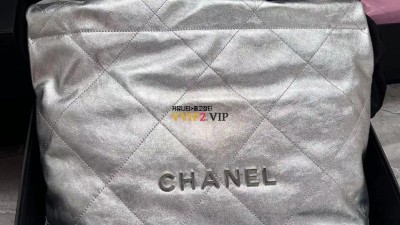 샤넬 CHANEL 22백 스몰 숄더백 실버 AS3260 검수사진✔ ☆☆☆☆☆ #티무역