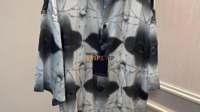 루이비통 Louis Vuitton LV 멀티 버튼홀 쇼트 슬리브드 파자마 셔츠 검수사진✔ 1AB6CE ☆☆☆☆☆