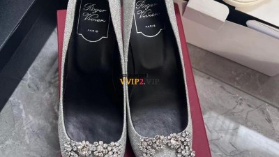 로저비비에 Roger Vivier 플라워 스트라스 버클 펌프스 # 굽 6.5cm 검수사진✔ ☆☆☆☆☆