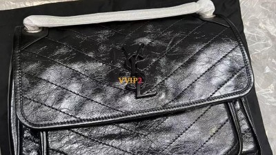생로랑 SAINT  LAURENT 니키백 체인 숄더백 미듐 SIZE 28*20*8.5cm 검수사진✔ ☆☆☆☆☆ #신공장