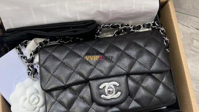 샤넬 CHANEL 클래식 뉴미니 블랙 캐비어 은장 하드웨어 A69900 검수사진✔ ☆☆☆☆☆ #지존