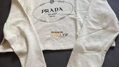 프리다 PRADA 여성 맨투맨 134676S2321X6Q SIZE 36 38 40 검수사진 ☆☆☆☆☆