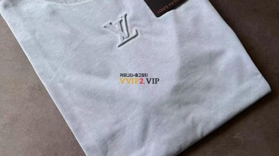 루이비통 Louis Vuitton LV 반팔티셔츠 검수사진 ☆☆☆☆☆