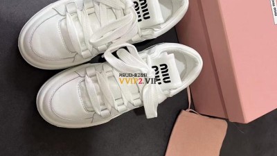 미우미우 Miu Miu 레더 화이트 스니커즈 5E912D SIZE 35~40 검수사진 ☆☆☆☆☆