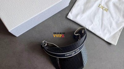 디올 DIOR 디올클럽 V1U 썬캡 바이저 CD40041U 58Y 검수사진 ☆☆☆☆☆
