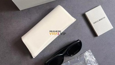 메종마르지엘라 Maison Margiela X 젠틀몬스터 GENTLE MONSTER MM004 선글라스 ☆☆☆☆☆ #신공장