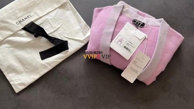샤넬 CHANEL 23SS 캐시미어 가디건 P75050 검수사진 ☆☆☆☆☆