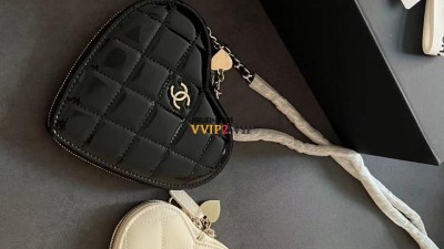 샤넬 CHANEL 하트 체인 월렛온 클러치백 AP3295 검수사진 ☆☆☆☆☆