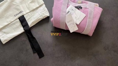 샤넬 CHANEL 23SS 캐시미어 가디건 P75050 검수사진 ☆☆☆☆☆