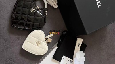 샤넬 CHANEL 하트 체인 월렛온 클러치백 AP3295 검수사진 ☆☆☆☆☆