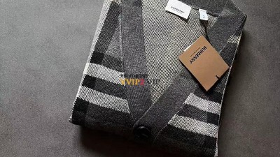 버버리 BURBERRY 23SS 그레이 체크 패턴 브이넥 울 가디건 8058744 SIZE S M L XL 검수사진 ☆☆☆☆☆