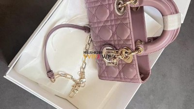 디올 DIOR 레이디 디조이백 스몰 SIZE 22cm 검수사진 ☆☆☆☆☆ #여왕샵