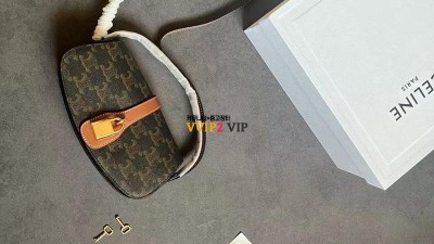 셀린느 CELINE 트리오페 타부 클러치 온 스트랩 탄 캔버스 클러치백 10I592 검수사진 ☆☆☆☆☆ #VVIP공장