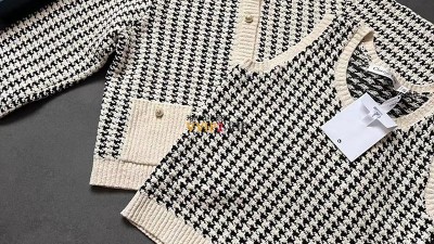 디올 DIOR 하운드투스 가디건 SIZE S M L 검수사진 ☆☆☆☆☆