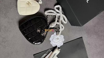 샤넬 CHANEL 하트 체인 월렛온 클러치백 AP3295 검수사진 ☆☆☆☆☆