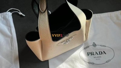 프라다 PRADA 비텔로 다이노 삼각로고 탑핸들 토트백 가죽 미니백1BA349 검수사진 ☆☆☆☆☆ #VVIP공장
