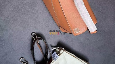 로에베 LOEWE 퍼즐백 미듐 카멜 탄 SIZE 29cm 검수사진 ☆☆☆☆☆ #vvip공장