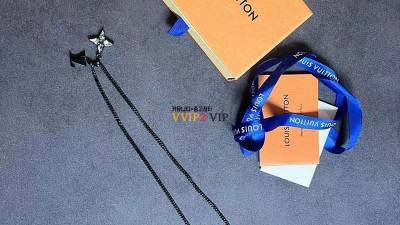 루이비통 LOUIS VUITTON LV 플라워 컷 펜던트 목걸이 M00689 검수사진 ☆☆☆☆☆ #VVIP공장