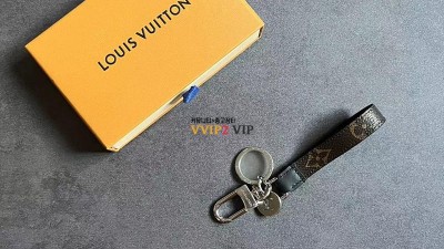 루이비통 LOUIS VUITTON LV 23SS 드라곤느 모노그램 이클립스 백참 키링 키홀더 M00853 검수사진 ☆☆☆☆☆ #VVIP공장