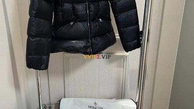 몽클레어 몽클레르 MONCLER 보에드 리얼 폭스퍼 쇼트 다운 자켓 블랙/화이트 1A001185396Q 999 SIZE 1 2 3 검수사진 ☆☆☆☆☆ #타지아
