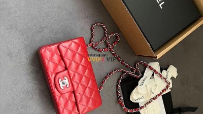 샤넬 CHANEL 뉴미니 램스킨 레드 은장 플랩백 A69900 ☆☆☆☆☆ #지존샵