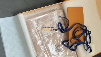 루이비통 LOUIS VUITTON LV 에센셜 모노그램 울 머플러 M77729 검수사진 ☆☆☆☆☆