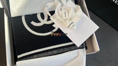 샤넬 CHANEL 23B CC로고 캐시미어 시그니처 케이프 SIZE 190*70cm # 98% 캐시미어 + 2% 울 검수사진 ☆☆☆☆☆