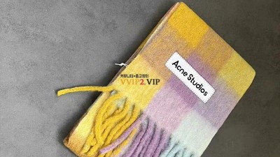 아크네스튜디오 Acne Studios 레인보우 체크 무늬 스카프 머플러 # 알파가 33% + 울 25% + 나일론 22% + 모헤어 20% 검수사진 ☆☆☆☆☆ #vvip공장