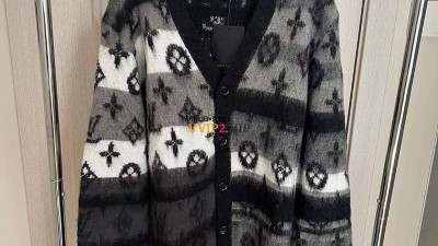 루이비통 Louis Vuitton LV 모노그램 모헤어 가디건 1AF340 SIZE XS S M L 검수사진 ☆☆☆☆☆
