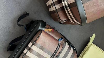 버버리 BURBERRY 23FW 체크 레더 백팩 다크 버치 브라운 8051414 A8900 SIZE 42.5*30.5*14.5cm ☆☆☆☆☆ #VVIP공장