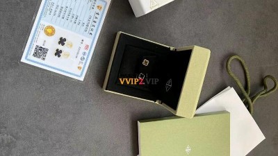 반클리프 앤 아펠 Van Cleef & Arpels 블랙 오닉스 18K 스위트 알함브라 귀걸이 이어링 검수사진 ☆☆☆☆☆ #18k+다이아몬드비밀공방
