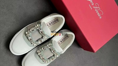 로저비비에 ROGER VIVIER 베리 비비에 스니커즈 SIZE 35~39 검수사진 ☆☆☆☆☆