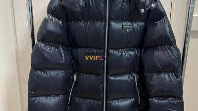 프라다 PRADA 리나일론 트라이앵글 삼각로고 구스다운 패딩 자켓 SIZE S M L XL XXL ※화이트 구스다운 90 + 충전재 500g 검수사진 ☆☆☆☆☆ #vvip공장