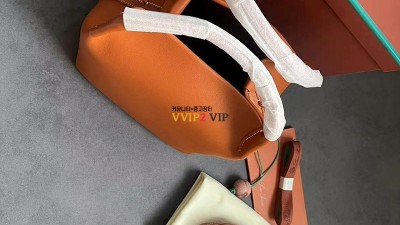 로로피아나 Loro Piana 베일라백 라지 28*36*22cm 검수사진 ☆☆☆☆☆ #티무역