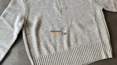 로로피아나 Loro piana 캐시미어 지퍼 터틀넥 스웨터 SIZE S M L 검수사진 ☆☆☆☆☆