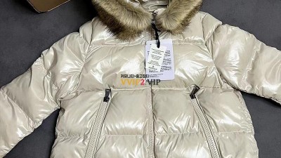 몽클레어 몽클레르 MONCLER 라이체 후드 숏 다운 패딩 자켓 검수사진 ☆☆☆☆☆ #타지아