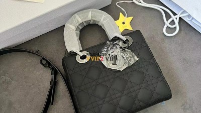 디올 DIOR 블랙 울트라 매트 레이디백 미니 17*15*7cm / 스몰 20*8*17cm 검수사진 ☆☆☆☆☆ #vvip공장
