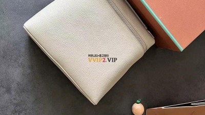 로로피아나 Loro Piana 엑스트라 포켓 백팩 SIZE 23.5*21*8cm 검수사진 ☆☆☆☆☆