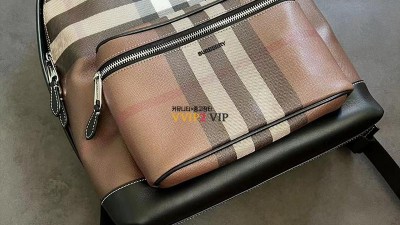 버버리 BURBERRY 23FW 체크 레더 백팩 다크 버치 브라운 8051414 A8900 SIZE 42.5*30.5*14.5cm ☆☆☆☆☆ #VVIP공장