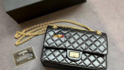 샤넬 CHANEL 2.55 빈티지 플랩백 미듐 블랙 빈티지 금장 A37586 SIZE 24cm 검수사진 @ 홀로그램 + 개런티카드 #vvip공장
