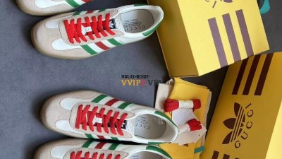 Gucci 구찌 x 아디다스 가젤 스니커즈 화이트 레더 오트밀 스웨이드 검수사진 ☆☆☆☆☆