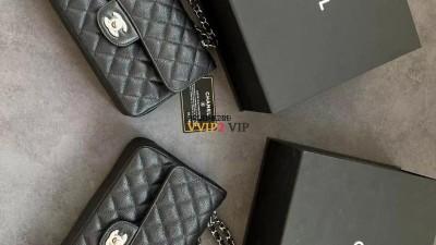 샤넬 CHANEL 클래식 스몰 캐비어 플랩백 은장 A01113 SIZE 23cm @ 홀로그램 + 개런티카드 ☆☆☆☆☆ #vvip공장