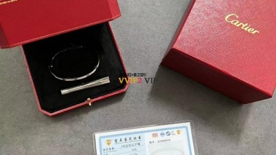 까르띠에 Cartier 러브 다이아 파베 팔찌 브레이슬릿 검수사진 ☆☆☆☆☆ #18k+다이아몬드비밀공방